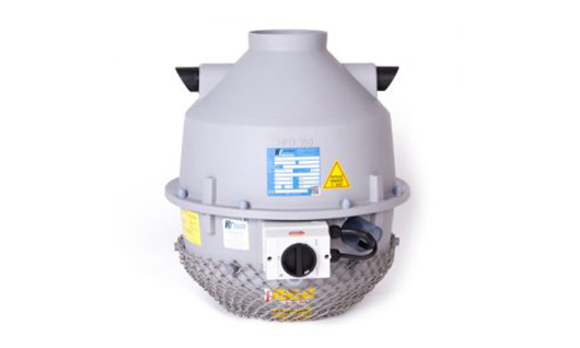 Ventilateur tourelle en platique électro conducteur avec socle métallique et grille de protection en bas. Ventilateur tourelle en platique électro conducteur avec socle métallique et grille de protection en bas.